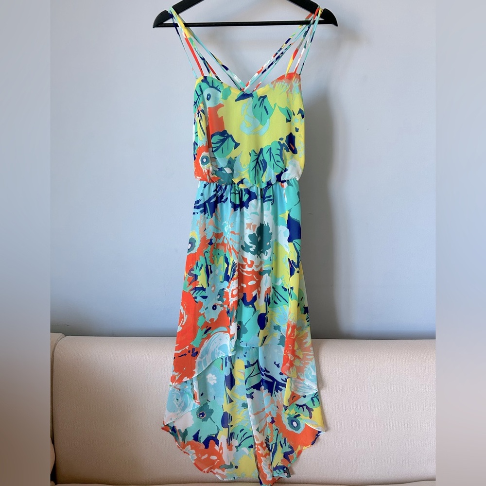 Flowy high-low spaghetti straps chiffon dress